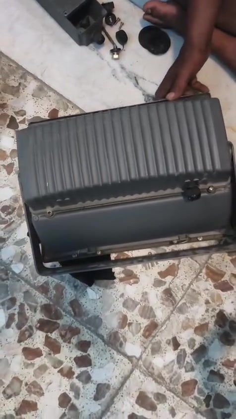 بلجكتور • ٤٠٠ واط • ١٠٠٠ واط