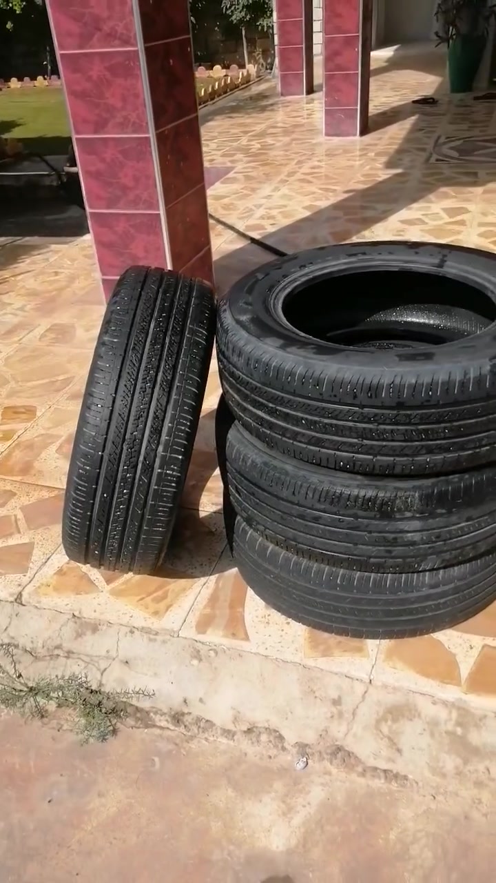 طقم تايرات • حجم ١٦ • نضافة عالنص