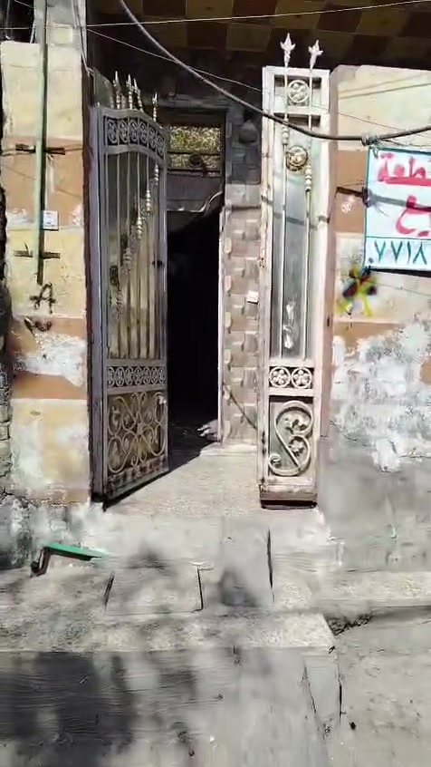 السلام عليكم
نصف قطعه للبيع مساحتها 72 متر قطاع 38 
اول فرع من جهه شارع الجوار
طابق ونصف مسلح بناء 2019
الاستفسار على الرقم/

***********
