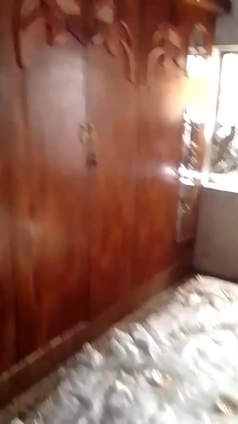 سلام عليكم غرفه كامله عراقيه صاج اقوي خت جديده بيه نقص بس جامه مفطوره كبالكم بل صوره نتبهو عليه رايده 400 وبيه مجال قليل مكاني شرطه لخامسه شارع حسينيت الحوراء زينب تصال *********** يوجد وتساب
