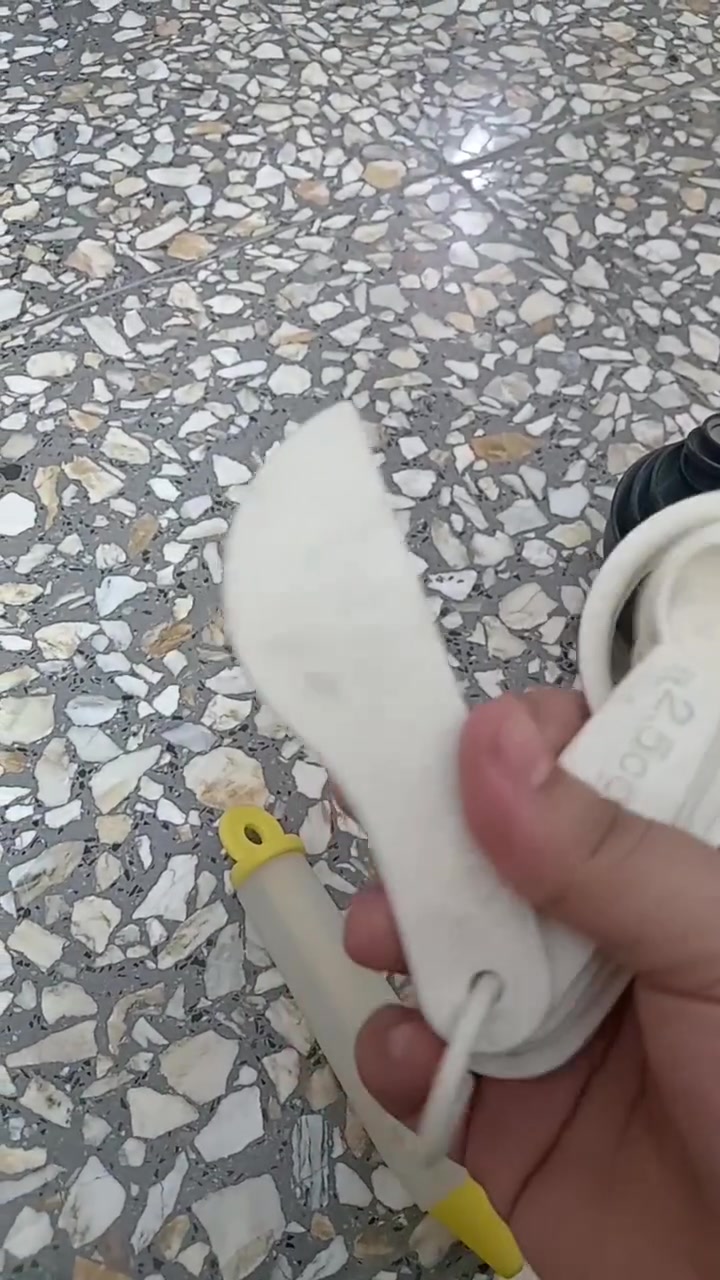 سلام عليكم عيني اني عندي اغراض مال تزيين كيك ومال كيك وبالاضافه عندي قوالب مال كاب كيك يكون سيليكون واكو ستيل واسعرهم مناسبه وهن كلش حلوات وجديدات لان هي مال امازون اذا تحبين اشوفج صورمكاني بغداد حي الجهاد نهايه شارع الشارقه الرقم ***********
