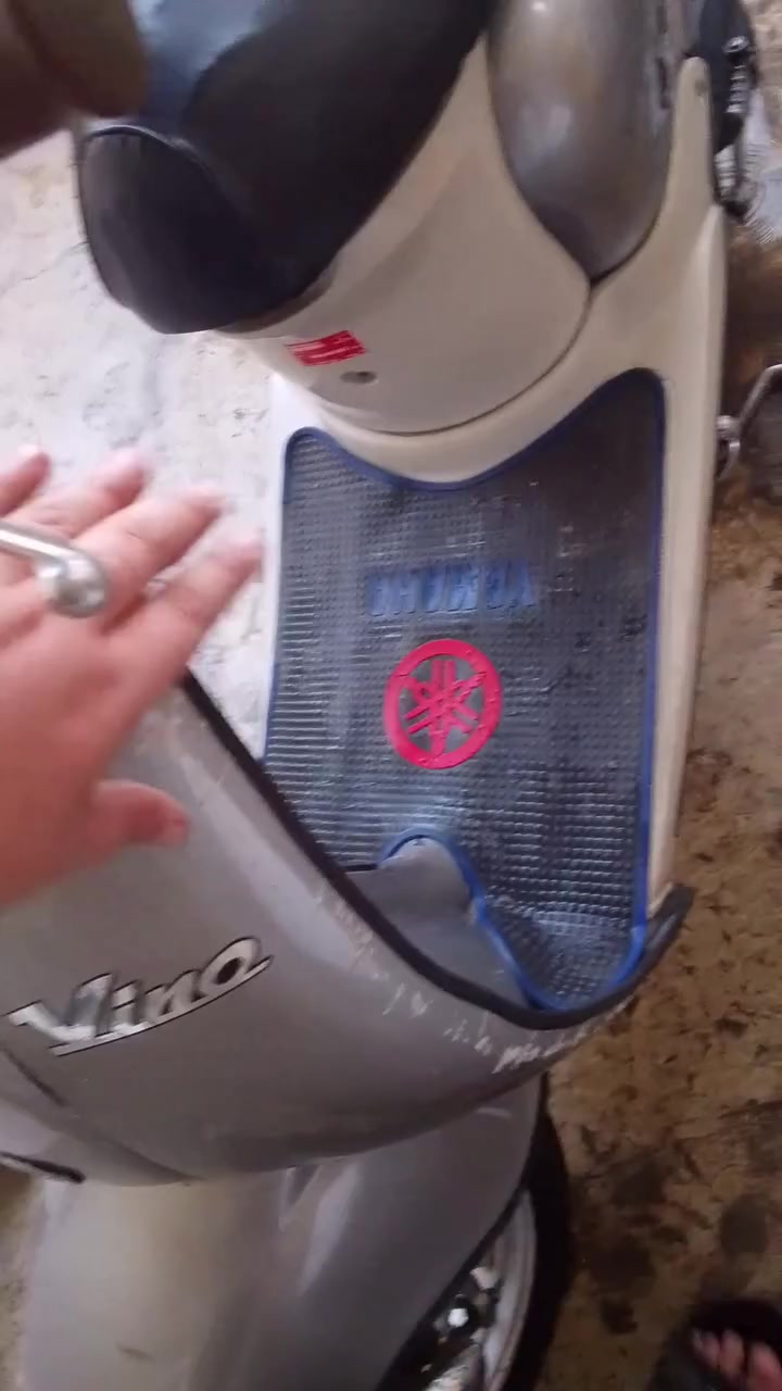 ***********
