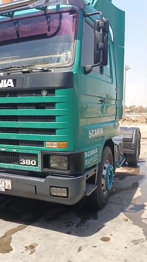 السلام عليكم سكانيه ١١٣ بم كهربائي مكينه خضره شاصي ١٠ السياره تدفئه تبريد السياره مزادكمركي مرقم بغداد مرسم صهريج سنويه بس راس لاستفسار لاتصال على ***********
