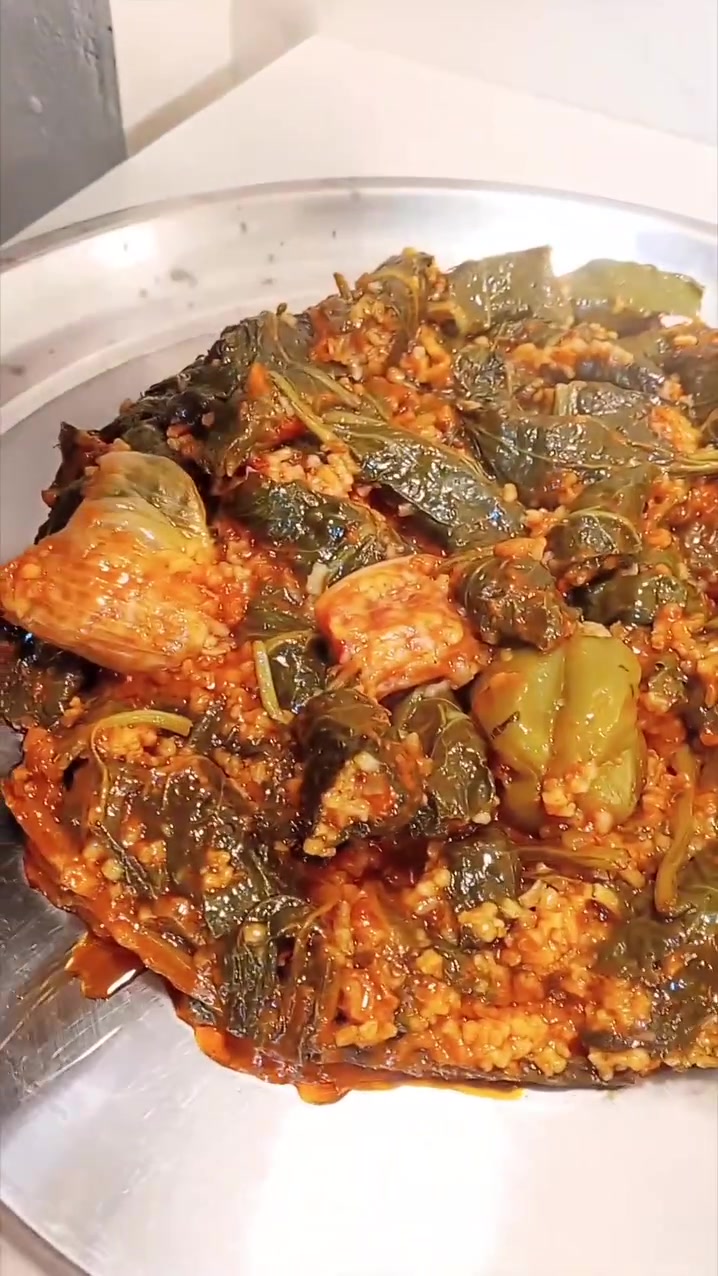 دولمة عراقية اصيله 👌
لاجعة وحامضه وحمره 😋
وباللحم والليه العراقية 
اذا حابين توصون على الواتساب ***********
 الحجز قبل يوم وتوصيل موجود 
 #دولمة #دولمة_عراقية_حامضة #دولمة_عراقية
