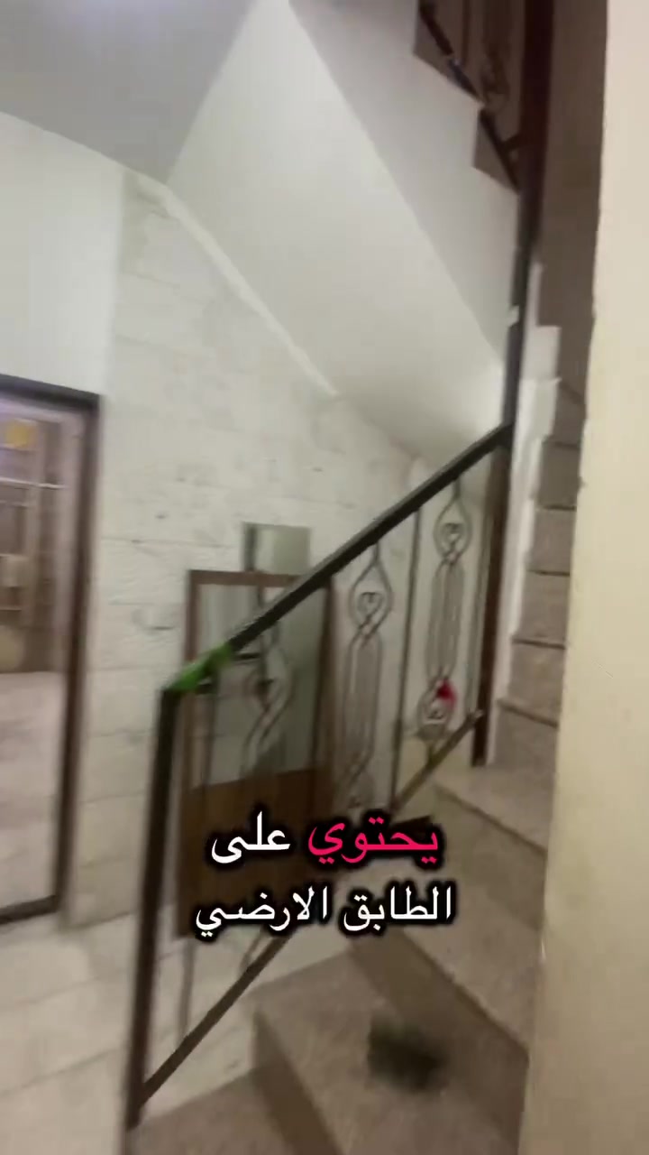 🏠دار لإيجار🏠
يحتوي ٢ نوم صاله مطبخ خدمات
يقع في شارع فلسطين شارع الطارق
***********
