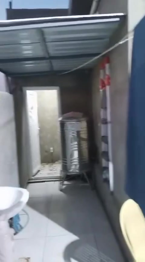 يا الله بيت معروض للبيع  برضويه الثامنه قرب الصيدله  المساحه 150 م أساس حجر بناء بلوك سقف صب متكون من غرفتين وصاله ومطبخ وستقبال بناء حديث  الاستفسار اتصل على رقم *********** أو مراجعة مكتب الإمام علي ع قرب مدرسة شمس الشموس
