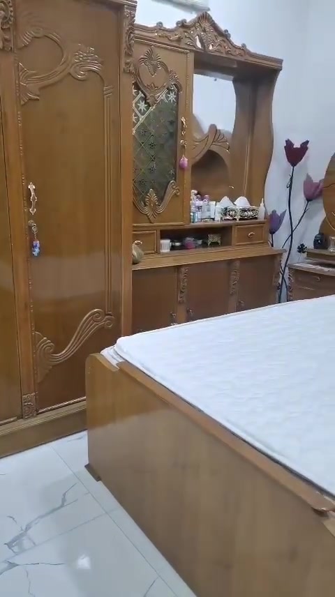 غرفه اخشاب • درجه اولى • قريه الغدير