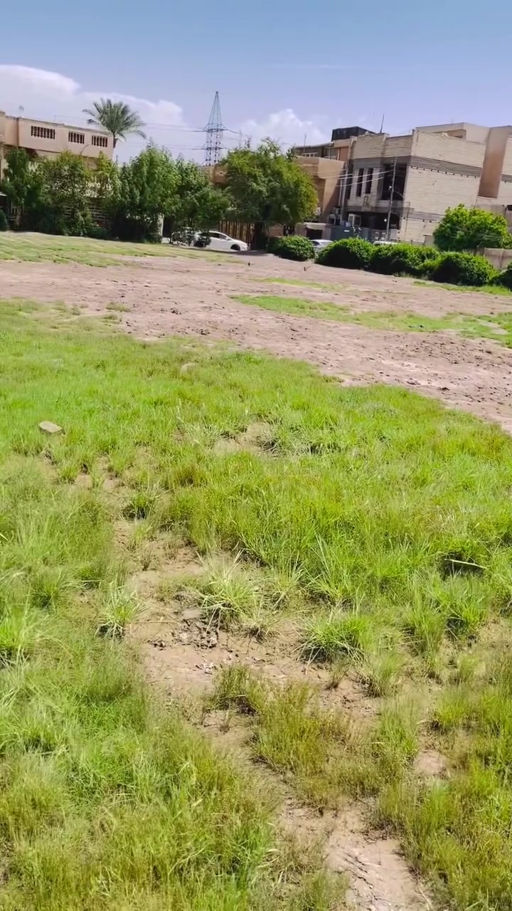 🏠 للبيع دار سكني – منطقة الخطيب
📍 الموقع: منطقة الخطيب، بموقع مميز جداً مقابل حديقة كبيرة 🌳

📜 الملكية: طابو صرف

📐 المساحة: 80 متر

الدار يتكون من:

• طرمة + حمام خارجي

• صالة

• حولي

• مطبخ

• حمام

• منور

• الطابق الثاني: حولي + غرفة كبيرة + سطح

⭐ مميزات العقار:

✔️ موقع مميز جداً مقابل حديقة كبيرة

✔️ شارع عريض

✔️ جميع الخدمات متوفرة

✔️ الدار نظيف يرهم للسكن مباشرة ويرهم أيضاً للتفليش وإعادة البناء حسب الرغبة

📞 للاستفسار والتواصل: على الرقم

‭***********‬
