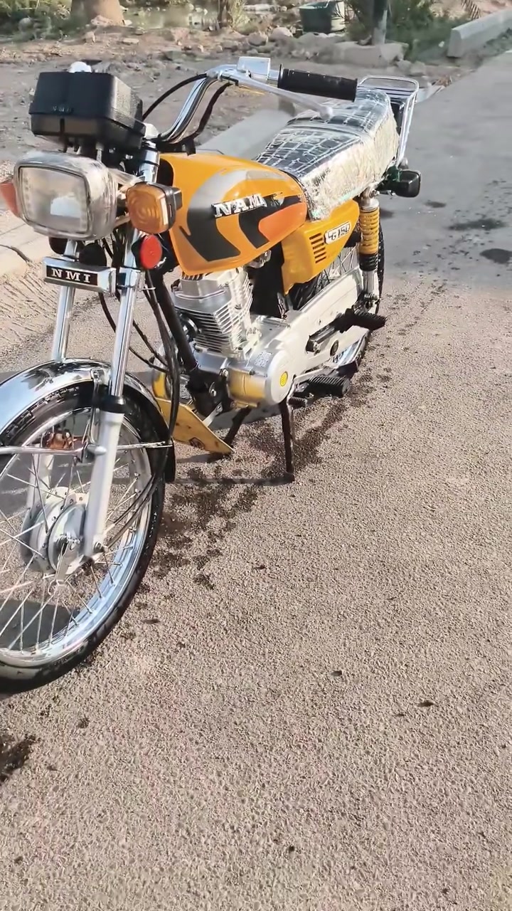 متاح دراجه 2023 كامله مكمله بلاد شلامجه اصلي مكاني ناصريه دراجه عل بلاد برغي ممبدل بيها وهاذه رقمي سعرها مليون 200 وبيها مجال بسيط ***********
