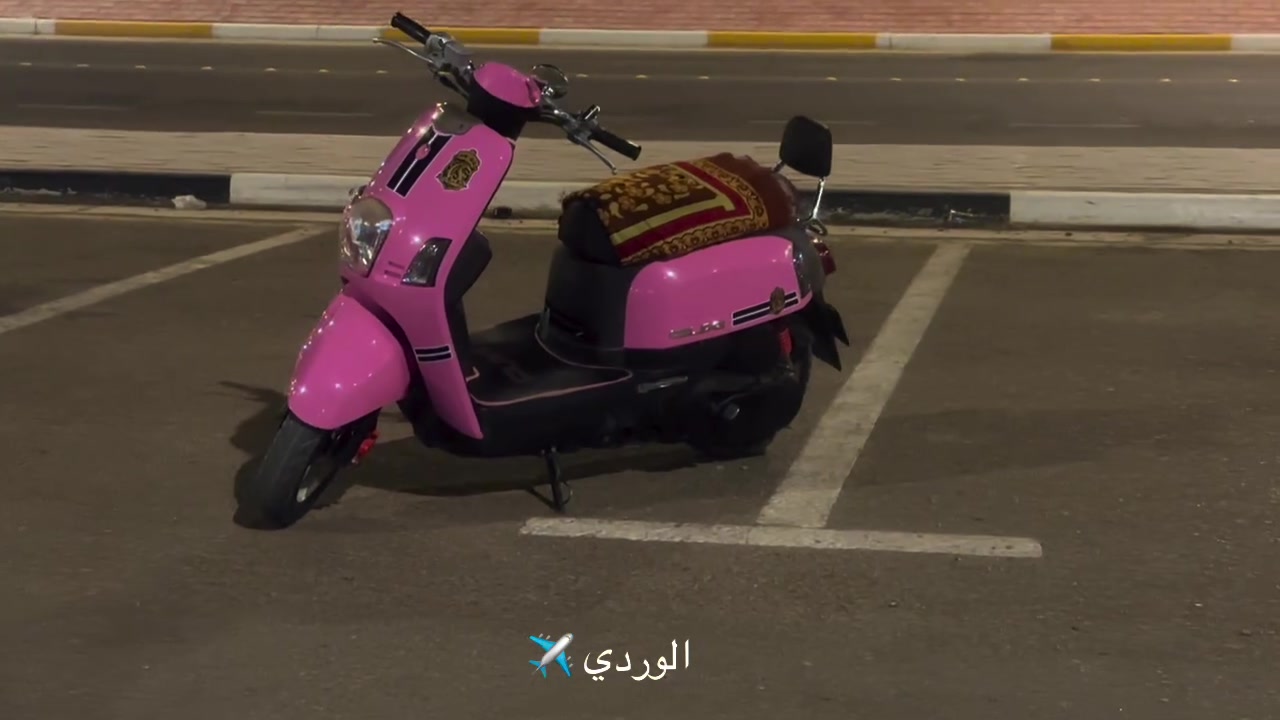 سلام عليكم للبيع دراجه بوليس كفاله عامه كل غراضها بلدي برغي مامفتوح بيها بعدها عل وكاله الدراجه كلشي بيها شغال الدراجه كبرتر الدراجه سلف كلوبات اشاير كلشي بيها شغال الدراجه بوشه 49 بلدي الدراجها صرلها طلعه معرض 4تشهر سعر الدراجه 1250 و بيها مجال الشراي يجي خاص مكاني كربلاء سيف سعد عله هذه الرقم *********** او وساب
