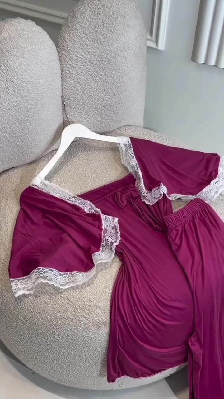 تخفيضااات ...

تراك نسائي  دانتيل ردن فراشه 😍

الخامه فانيلا زبده  الاصلي فول ليكرا 

القياسات فري سايز

يلبس وزن من 50 الى 85 كيلو 

سعر الدرزن70