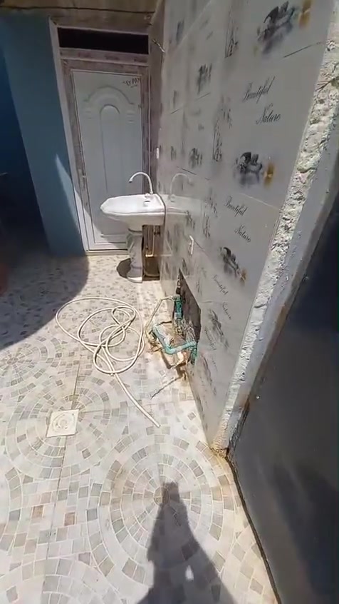 بيت للبيع العنوان القوسيات قرب المدرسه الصينيه 🏣المساحه ١٤٠متر ➡️خدمات  كامل تبليط ماء كهرباء مدارس الاستفسار على الرقم 📲***********
***********
اتجاه البيت شروق➡️
بيت للبيع العنوان القوسيات قرب المدرسه الصينيه 🏣المساحه ١٤٠متر ➡️خدمات  كامل تبليط ماء كهرباء مدارس الاستفسار على الرقم 📲***********
