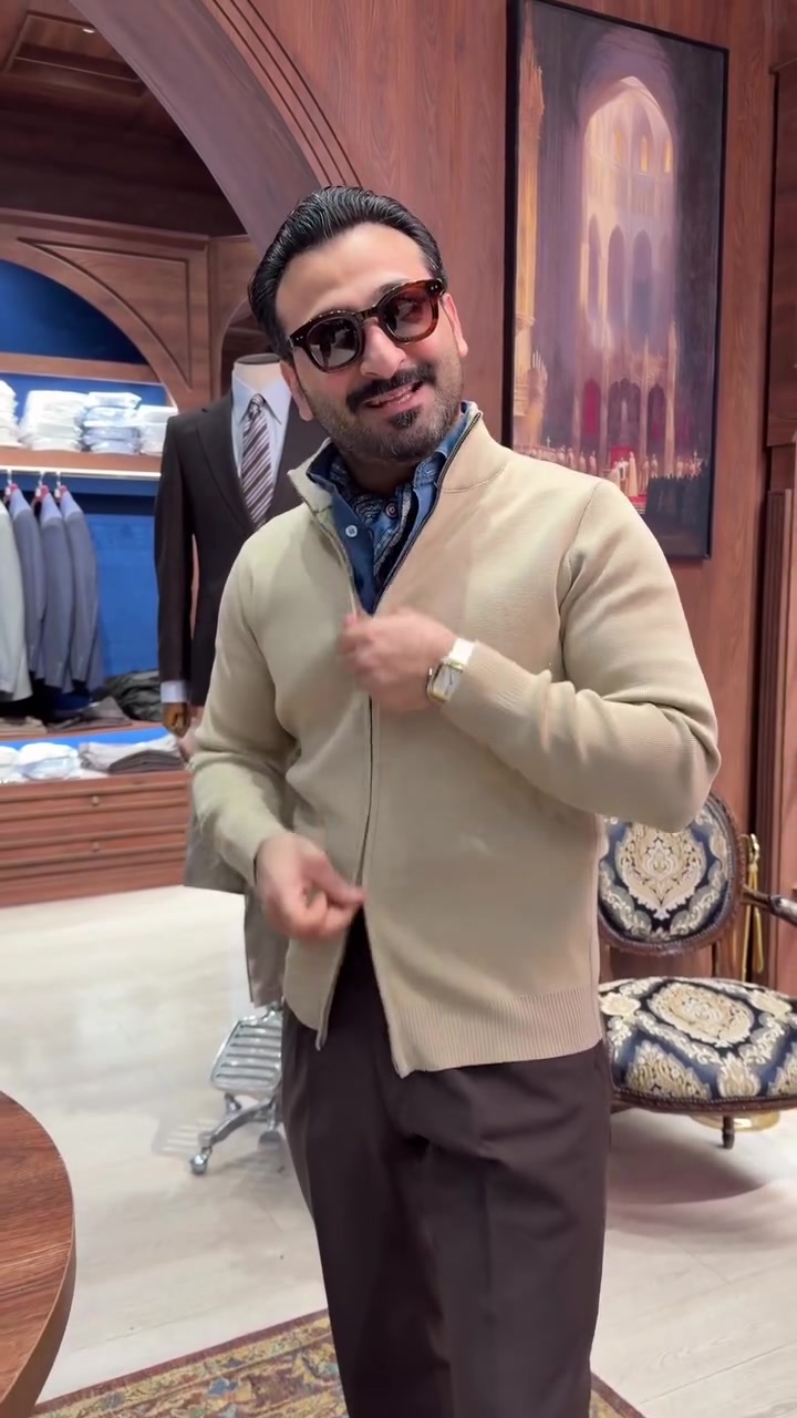ملابس • للبيع