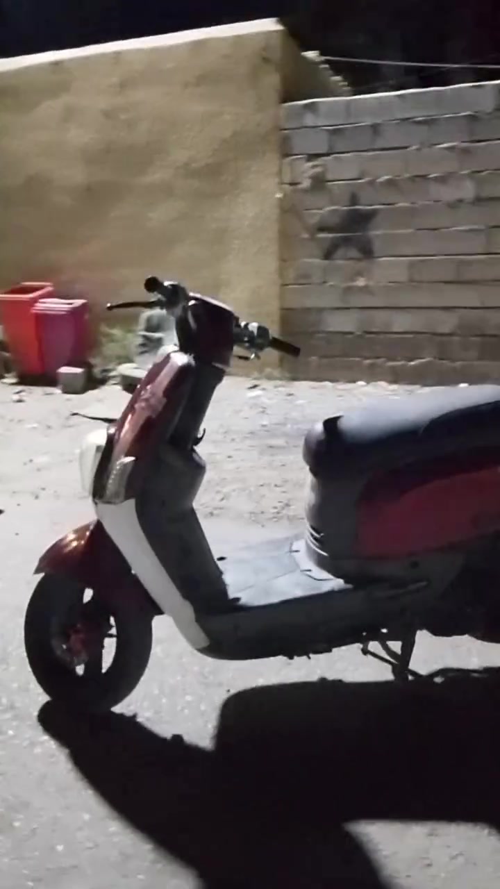 السلام عليكم بوليس كابريتر للبيع مكاني ديالى ناحية هبهب
 كهربائية شغالة مكينة تخبل خير من الله 
دراجه ربع مذب عليه نقص بس باتري 
السعر 425وبيهة مجال حك الجيه 
الرقم ***********
