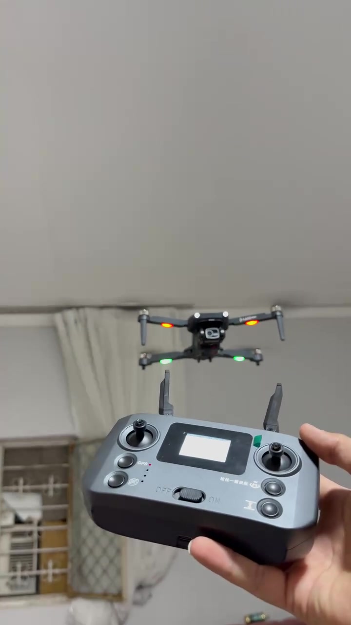 درون L600 PRO
لمدة 3 كيلو 
لارتفاع 300 متر 
سعرهه 150 الف 
مطيرهة مرتين 
***********
