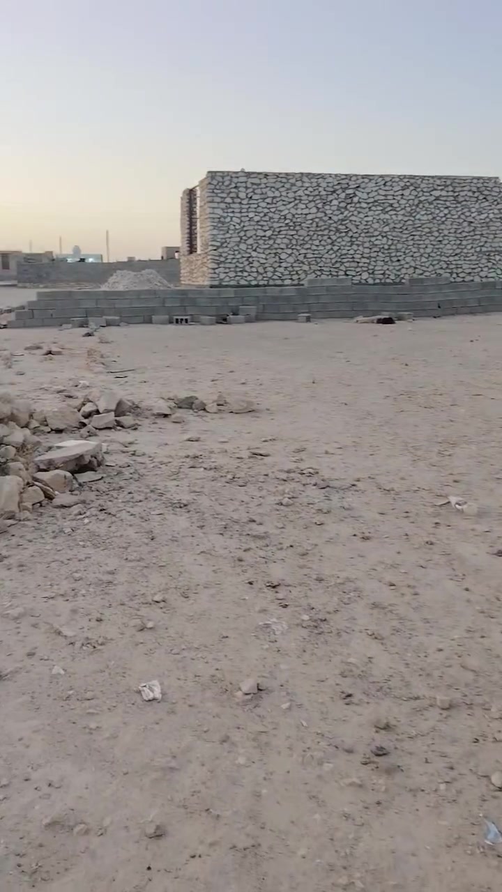 قطعه ارض لبيع في قريه الخفاجه كهرباء وماء واصلهه التفاصيل عل رقم *********** اني مكلف بلنشر
