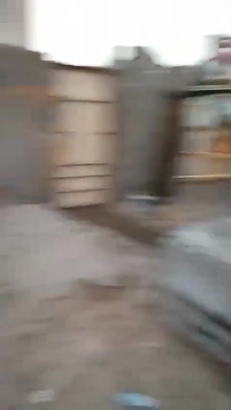السلام عليكم بيت البيع مساحته ٨٥حالين البيت مجر ١٥٠سعر البيت ٢٢بي مجال قليل بيت بناء جديد/***********
