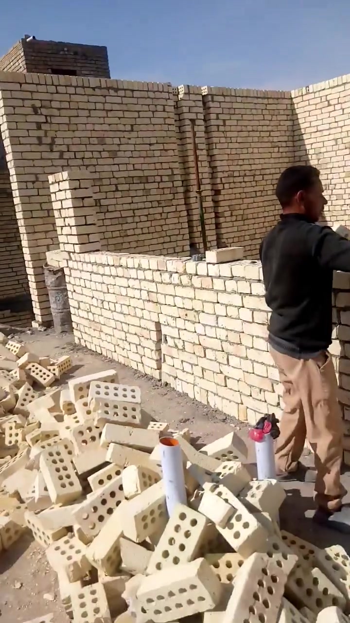 كادر بناء مصري شغل درجه أولي استلام مهندس مقيم في بغداد الجديده شغل طابوق وبلوك علي الدبل وقطعي باسعار مناسبه رقم بي واتس ***********
