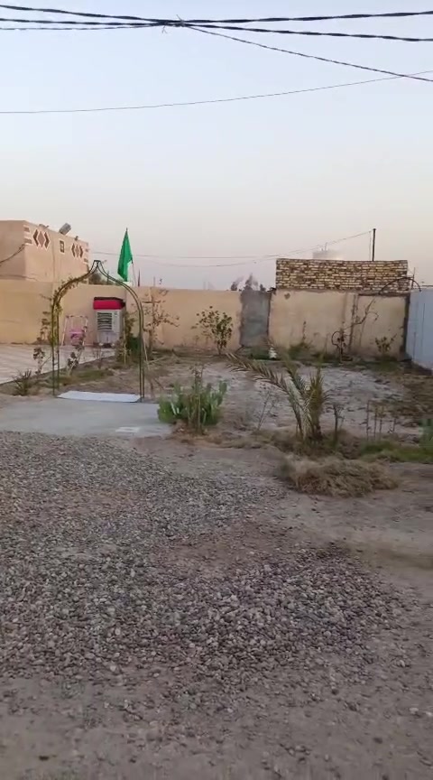 سلام عليكم بيت للبيع بمحافضه بابل بمنطقه الرارنجيه 700 متر للستفسار ***********
