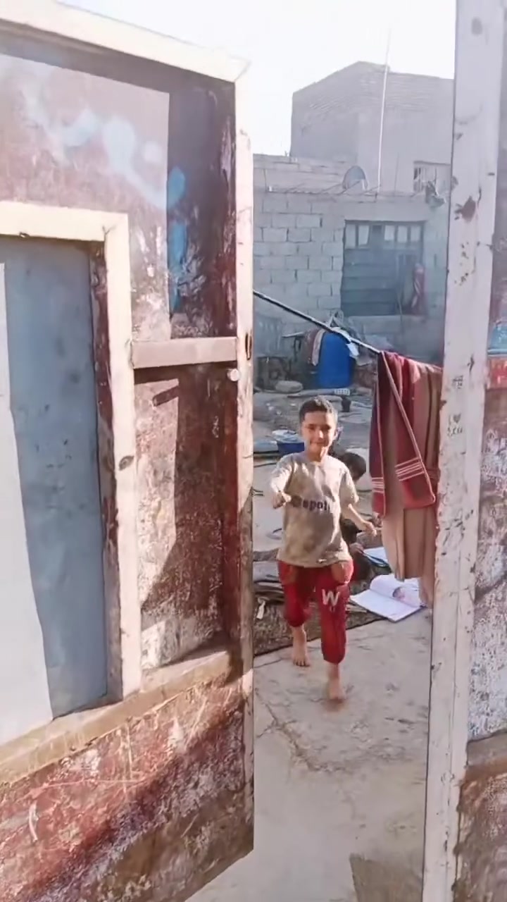السلام عليكم بيت مساحه 200م زراعي بسمي للبيع او امراوس العنوان بغداد المدينه كسره وعطش الحميدية شارع المعسكر نهاية شارع المعسكر قرب سكلة ابو حيدر  (السعر خاص) للاستفسار الاتصال ع رقم الواتساب  ***********

