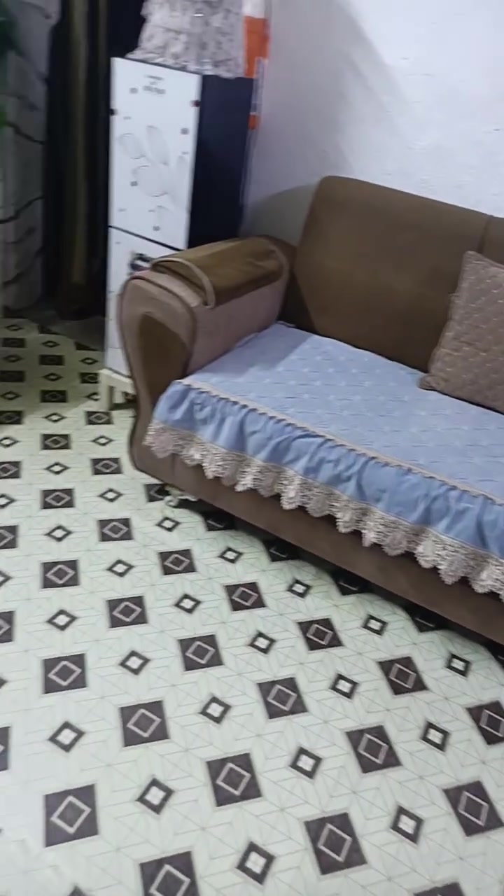 عشر مقاعد 150يحتاج ترتيب ابودشير شارع الظغط
***********
