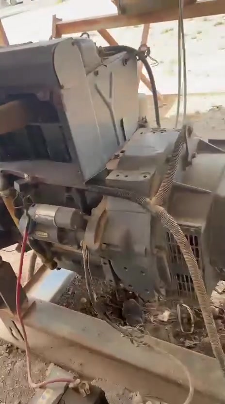 مولد دويز
3 بستم
الماني ابو الصاروخ 
بعده عل وضع الشركه 
120 امبير 
والاستفسار ع الرقم 
***********

