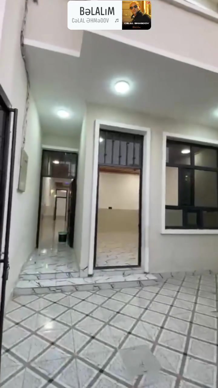 دار 100 متر طابقين بناء حديث غير مسكون خدمات كاملة ماء وكهرباء وتبليط زراعي طابو زراعي للبيع الموقع زراعي حولي التحرير خلف المجمع الجديد ادريم ستي السعر 75 بي مجال ***********
