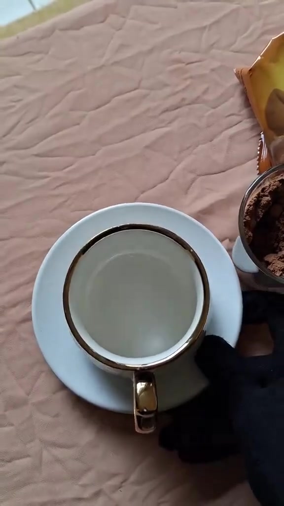 كوكوزي للأطفال هو مشروب الكاكاو اللي يحبّه الصغار وتطمن له الأمهات 🍫 غني بالجانوديرما اللي يدعم المناعة ويعطي طاقة  طعم لذيذ، فائدة عظيمة، وسعادة في كل رشفة  للحجز والاستفسار على الخاص *********** سارعوا  مشروبات صحية
