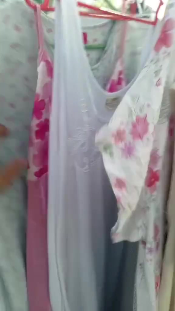 تصفيه محل بغداد الكماليه شي ان وكو باله هم 
الباله بجايم تشيرتات دشداشه قصيره شلحه روب ملابس اطفال 
ال شي ان احذيه ترانشوز اكو مال كبار وكو صغار وحذيه كبع نسائي 
جنط نسائي وكو جنط مدرسه 
اكسسوارات هم عدي هاذا المقط ابيع شلعه تردي حذاء نسائي ابيعهن شلعه تريد ترانشوز رجالي ابيع شلعه تريد ترانشوز ولادي بناتي ابيع شلع تريد حذاء كبع نسائي ابيع شلع ملابس باله اطفال ابيعه شلع ملابس باله نسائي بجامه تشيرت شلحه دشداشه اتكد روب ابيع شلعه ( ملاحضه مابيع عله ختيارك ابيع شلعه اي نوع تريده) *********** راسني خابرني تجيني افضل شوف بعينك
