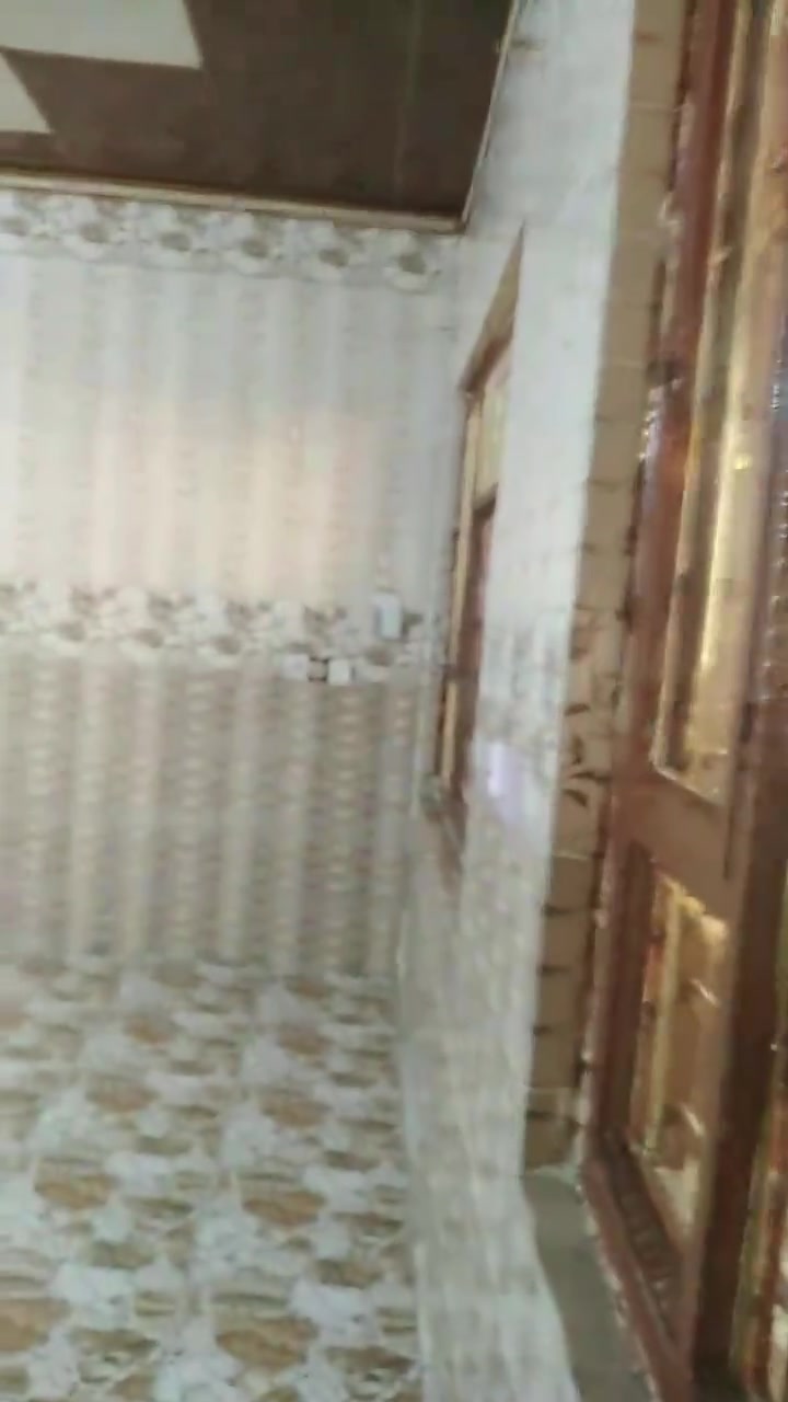 شق للإيجار
***********
***********
