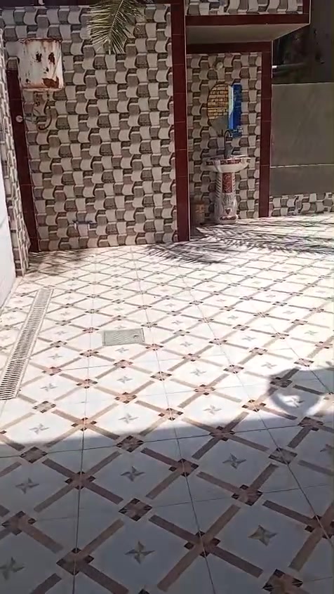 دار ٣٠٠م طابو صرف  كونكريت طابوق بناء حديث مركز سديناويه قرب مثلاجات الملاك مَقع مميز هدوء خدمات فول السعر ١٨٠ بيه مجال  للاستفسار الاتصال على الرقم ***********
