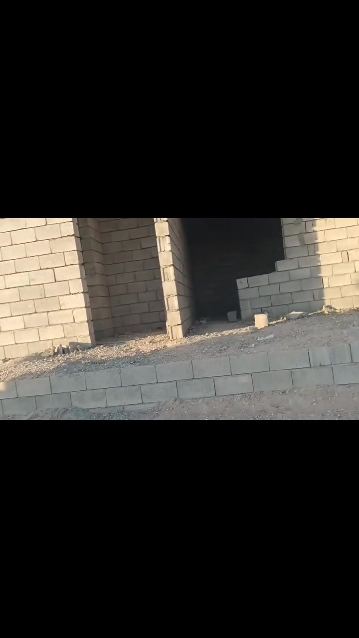 السلام عليكم الهيكل للبيع خارطة مرتبة
مساحة البناء 170
مساحة الارض300
الموقع العلم طريق الخزيفي خلف معمل سلوان
السعر 18 وبي مجال 
***********
