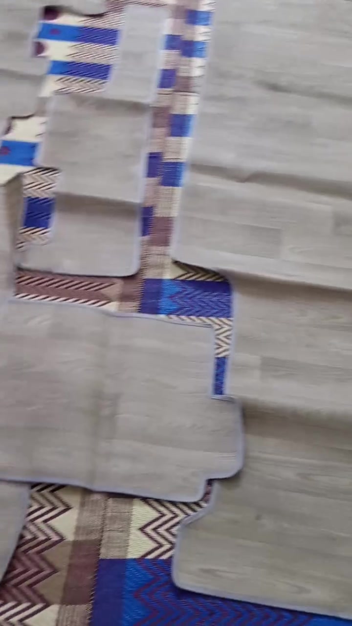السلام عليكم سفاري وتلبيسات نيسان عاليه شغل محمد كباشي سعر 200 وبيهن مجال بسيط رقمي ***********
