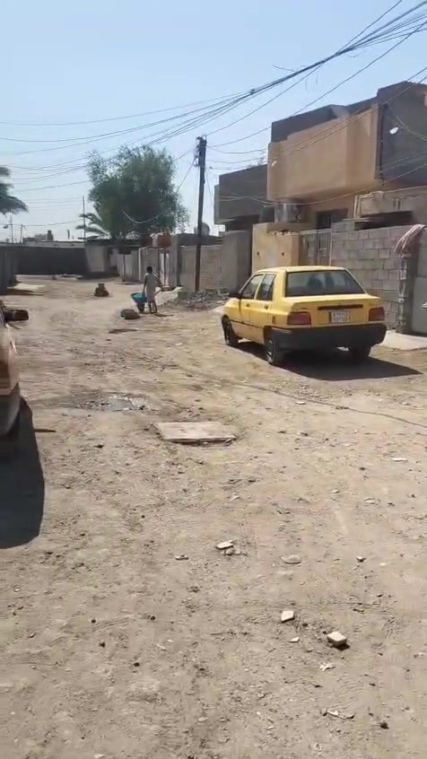بيت للبيع مساحته 60متر
عنوان المشتل مجمع حي فدك قرب مجلس بلدي قريب عالشارع العام فرعين 
سعره شراي خاص ويدلل ***********
التفاصيل 
بيت يحتوي ع استقبال وغرفه نوم ومطبخ وملحقات بناء حديث متكامل ماء كهرباء مجاري كامل من كلشي
