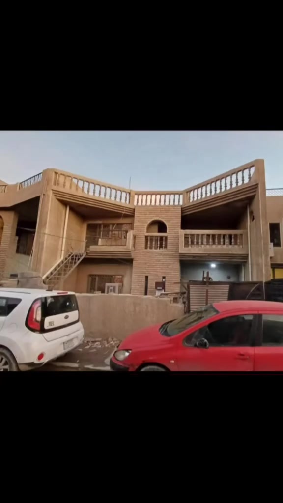 السلام عليكم ورحمة الله وبركاته تحياتي للجميع مكتب ارض العرب للمقاولات العامه ***********.ابو زهراء الدوره الشرطه 
دار للبيع بناء قديم سعر ارض 
سعر البيع قفل وليس سعر العرض ٤٣٠
تاريخ اليوم ٩/٣٠
