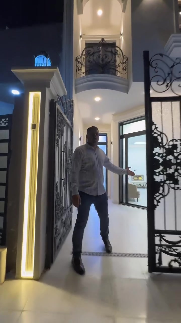 إلى أهالي الصويرة يعلن مكتب الإبداع عن بناء البيوت الحديثة 
بالنقد والقسط 
مكتب الإبداع 🏗️
نبني بيتك نقداً وبالتقسيط
📞 ***********الاستفسارً
