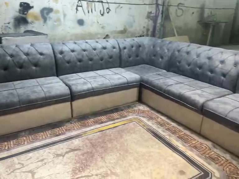 كنب • بغداد • بدون تفاصيل