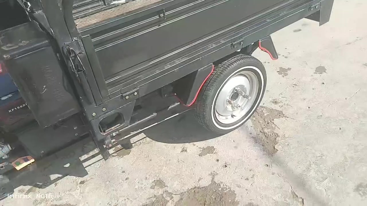 السلام عليكم ستوته للبيع مديل 23رقم انكليزي سعر 2550 و بيه مجال شراي يتصل ***********

نص مكتوب في الصور:
- Infinix NOTE 10 PRO
- Infinix NOTE