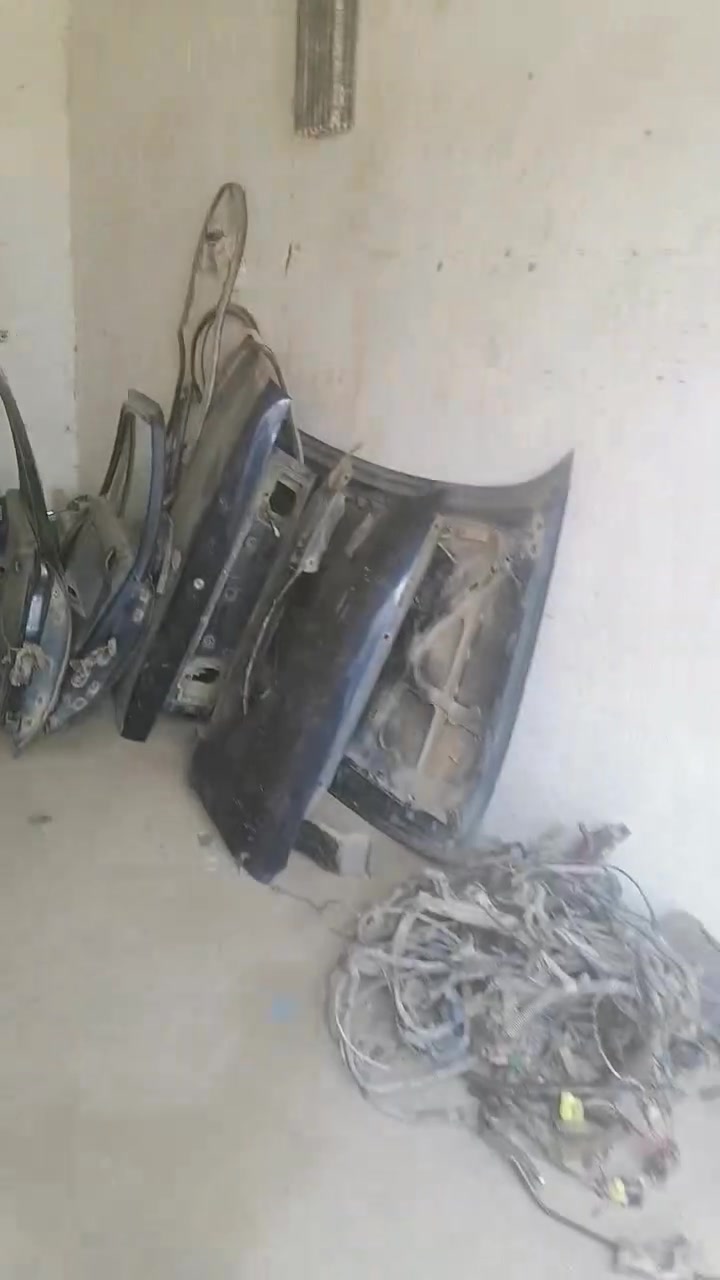 سلام عليكم  تفصيخ كيا سيفيا 
موجود جميع القطع الغياره  كل القطع نضيفه    العنوان بابل شوملي  رقم ***********
