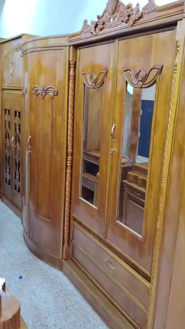 غرفه مستعمله شي قليل. ام سته أبواب    كنتور / زاويه / جربايه / ميز مرايه /. كشن بازيات/ ي نقص مابيه غرفه كامله وجاهزه.  

عنوان بابل قضاءالقاسم ع للاستفسار خاص او تصال

*********** واتساب      #غرفه #انتيكا
