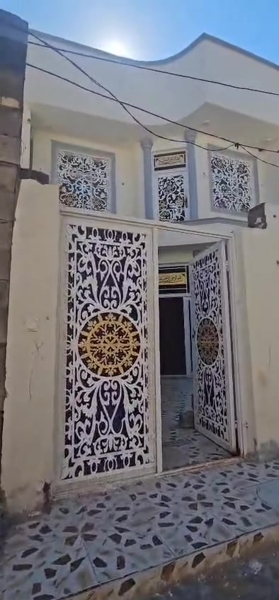 سلام عليكم دار مساحه ١٠٠م طابقين بناء حديث طابوك العنوان طريق البوبيات عمود ٧٣  خلف جار العباس 
سند ٢٥ إقرار محكمة سعر ب٧٥ مع المجال 
سيد فاضل مكتب العشار 

***********  ***********
