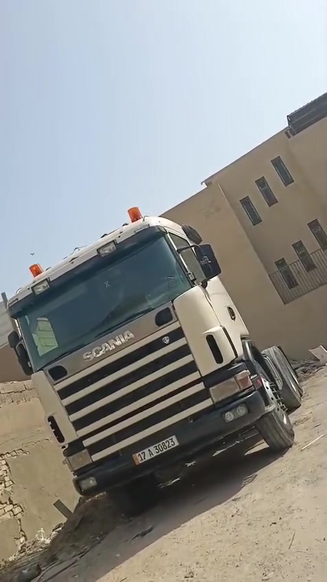 سلام عليكم سكانيه شيراوي ٢٠٠١ رأس تريله أصل مجموعه ورده قماره جديده باج بطن بلاد مكينه ثمانيه ٥٠٠عنوان البصرة ***********
