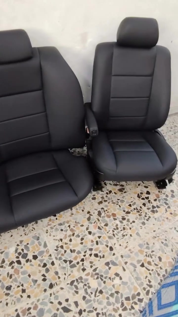 ياالله السلام عليكم للبيع كشنات BMW700 بدي قديم ميكانيكي جلد وعمل درجة أولى السعر 400 الف مكاني بغداد الحرية ***********

نص مكتوب في الصور:
- HONOR X9c QWRSTOM
- HONOR X9c
- QWRSTOM