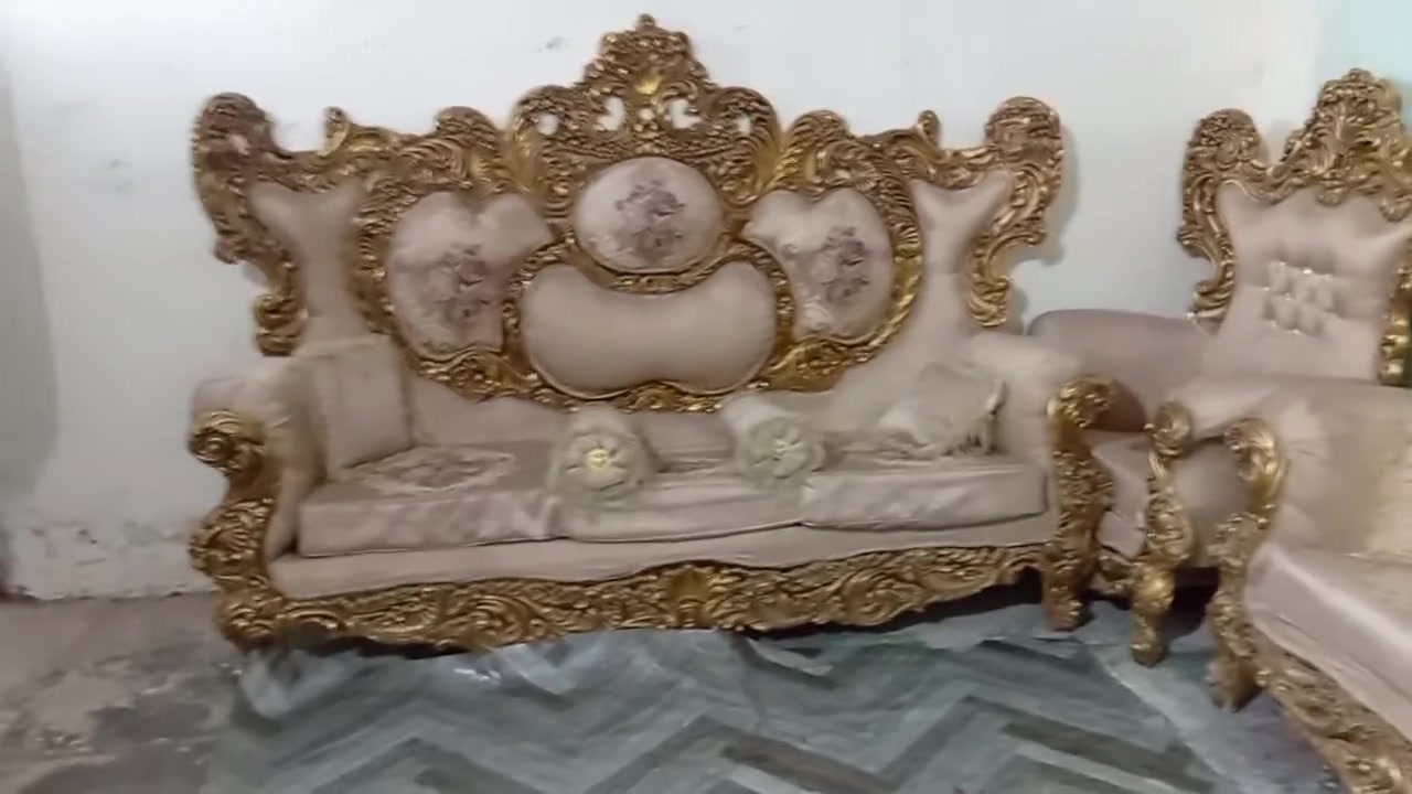 سلام عليكم ورحمه الله
متاح تخم عشر مقاعد ملكيات مصري 

وعربانه دفع اصليه تسكام مو عاديه

عنوان بغداد

سعر مناسب جداا
