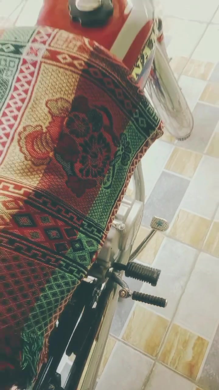 دراجه نامه للبيع موديل 27 دراجه صارلها شهر ونص طالعه من وكيل ما ماشيه هواي ودراجه نضيفه أوراق سكنر وامتياز باب اول 3 احرف 850 بيها مجال..*********** بي واتساب.العنوان بابل
