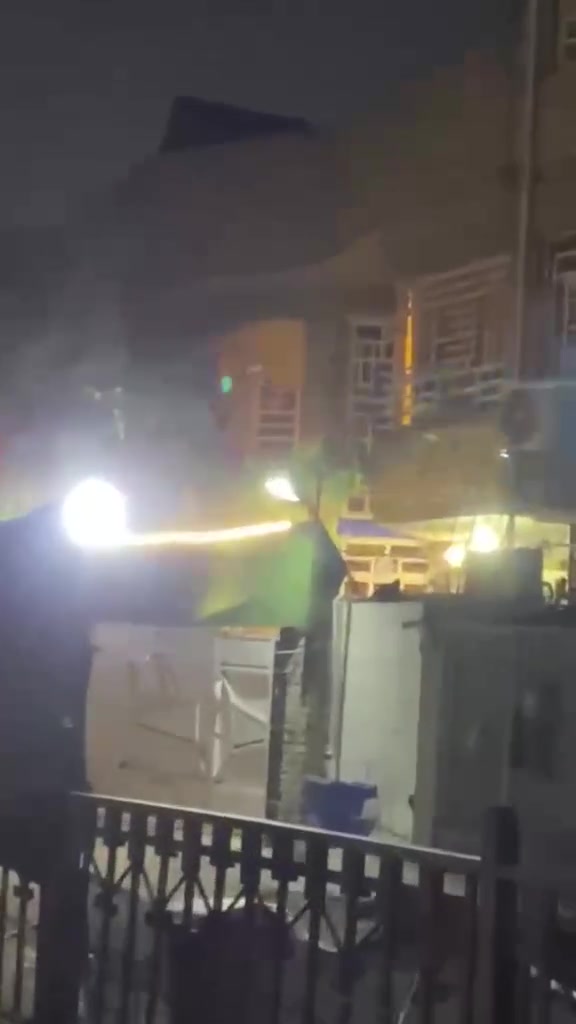 🏠 دار سكني للبيع – الحبيبية
📍 الموقع: الحبيبية، مقابل الساحة، مقابيل شارع الاورفلي 
اول قطعه عل شارع العام مقابيله ساحه تشجير 

📍 الموقع على Waze: https://waze.com/ul/hsvztggk94

📐 المساحة: نصف قطعة ٧٢
📏 الواجهة: ٨ م | النزال: ٩ م
🏡 بناء نظيف يتكون من طابقين:

▪️ الطابق الأول: صالة + مطبخ + غرفة
▪️ الطابق الثاني: ٣ غرف

💰 السعر عند الاتصال

📞 للاستفسار: ***********
