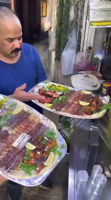السلام عليكم 
يعلن مطعم و مشويات الغدير بأدارة ابو طاهر النجفي 
عن افتتاح قسم الطعام الشرقي ( تمن_انواع المروگات_قوزي_تشريب_قيمة نجفية) 
قريبا ان شاء الله
العنوان اشاره البياع مقابل اعدادي ابو موسه العامري 
رقم التوصيل ***********
***********
