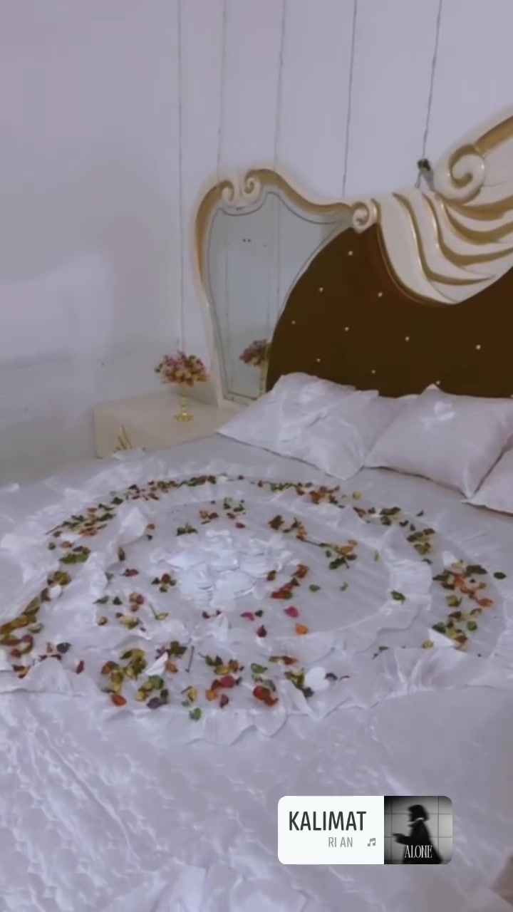 سلام عليكم شباب غرفه مال نوم بيع مستعجل غرفه جديده بس جربايه يرادله شد سعره مناسب كلش 500وبيه مجال لشراي يتصل ع رقم وتساب أو رصيد مفتوح
سلام عليكم شباب غرفه نوم نضيفه بيع مستعجل الغرفه كولشي مابيه بس الجربايه تنشد مكاني ناصريه يم صيطره سجن الصلاح إلي عله شط الوفاء سعر جداً مناسب 500وبيه مجال الشراي هاذ رقم الهاتف متواجد وتساب وعله رصيد  ‏‪***********‬‏
