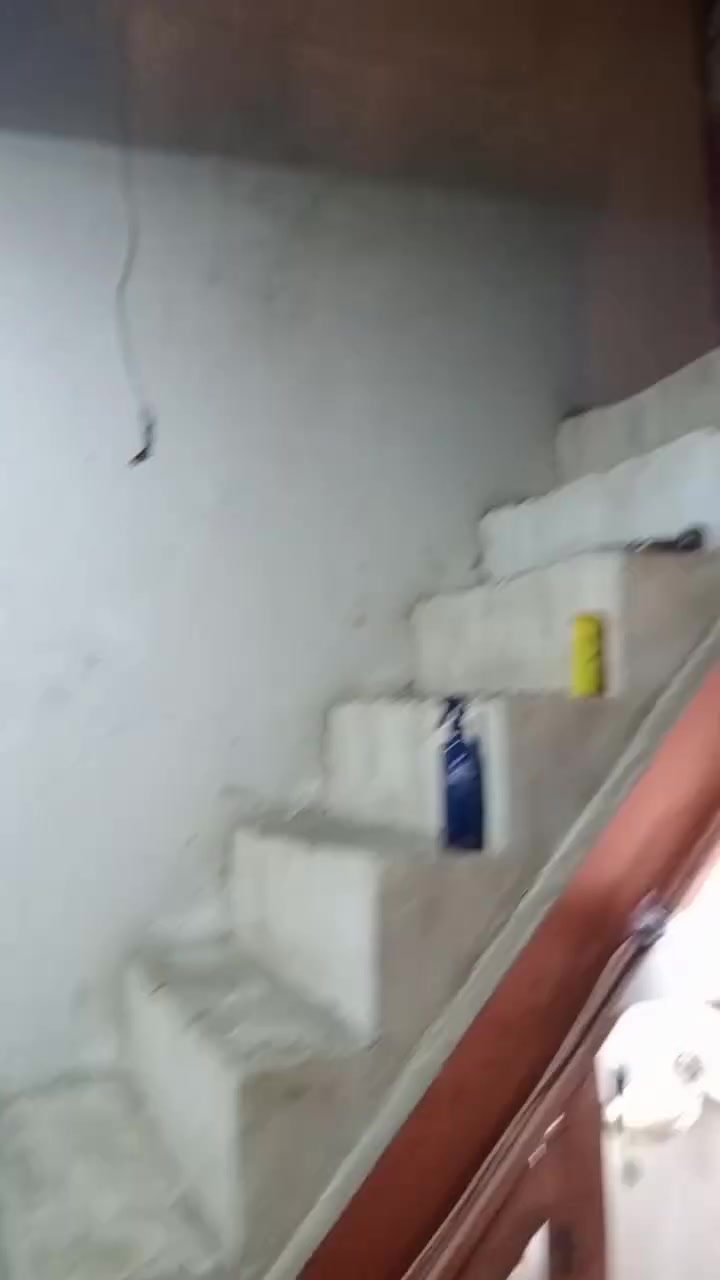 بيت تجاوز بلديه عرصه لبيع مسعجل بيت عكاده يتكون من سقبال من صاله من غرفه وصطح بيت بنيان جديد ونضيف صحياته سراميك خاجي وداخلي عنوان شارع لمسشفه  شارع لمركز بصحت لمعمل بيع مسعجل نايت لبيت19بيه مجال***********
