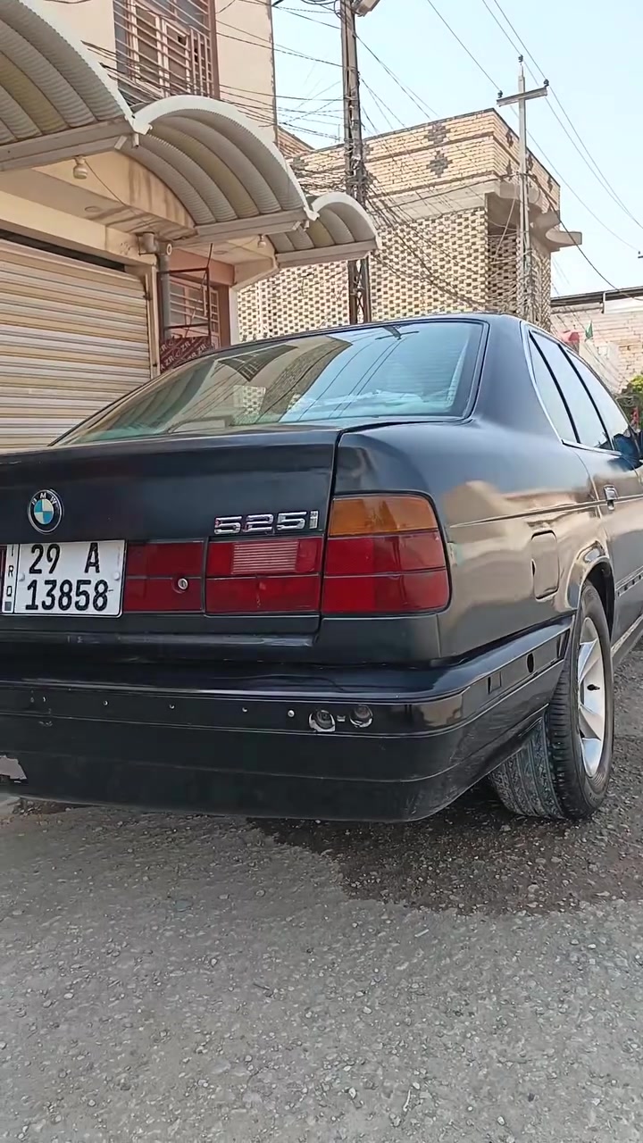٥٢٥ مكينه ٦ مفتوح
مصبوغة جديد مامبولش
كير عادي رياضي   Zf
تبريد ثلج 
الحدادية كاملة 
مكينة وگير كفالة تشك الكاع شك
النواقص قليله 
السعر ٣٨ وبيها مجال للشراي 
النجف الكوفه 
***********
***********
